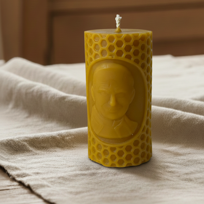 Świeca z wosku pszczelego z Janem Pawłem II