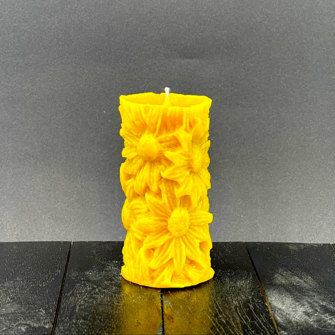 świeca z wosku z kwiaty