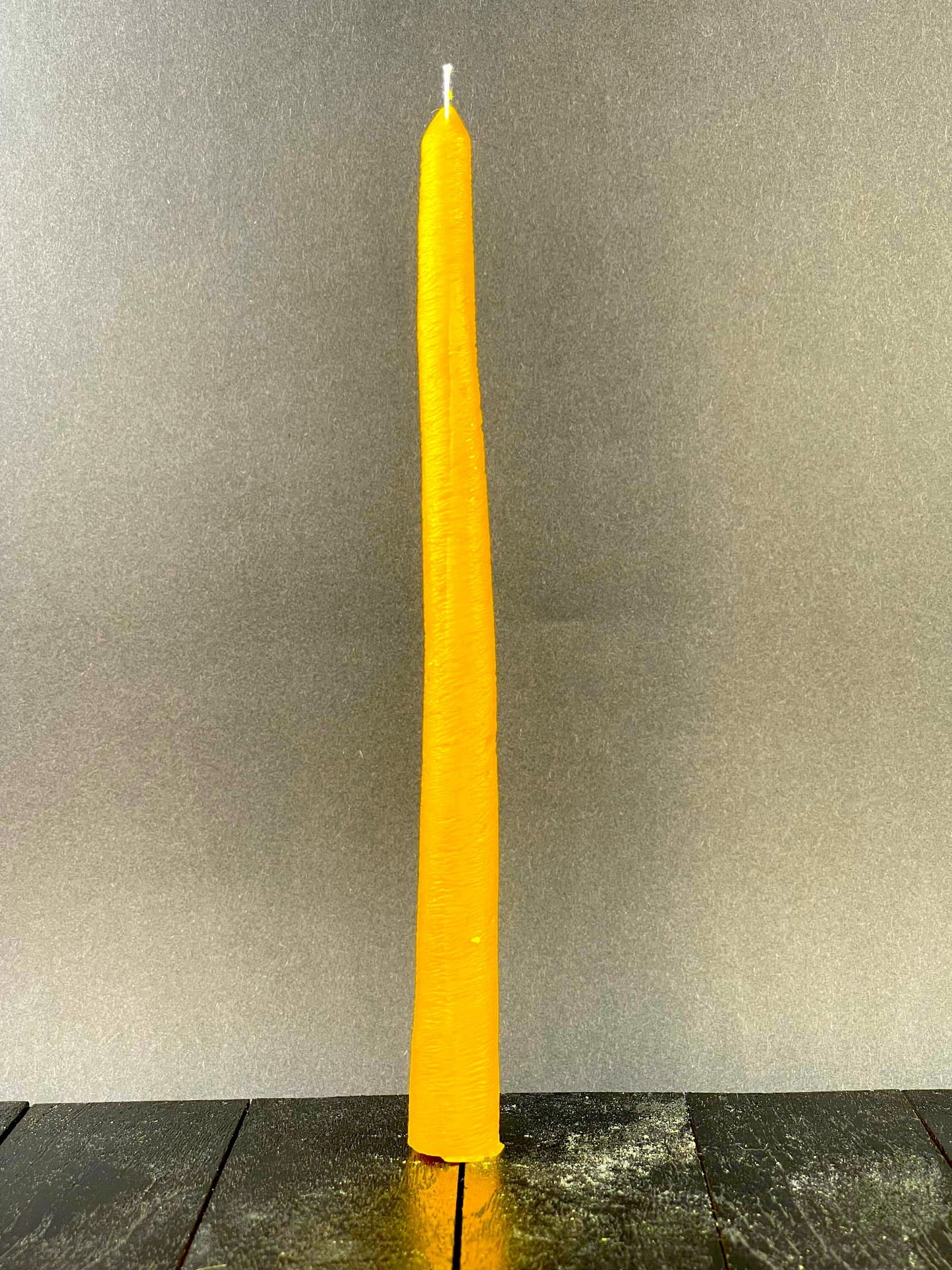 Świeca z wosku pszczelego świeca prosta