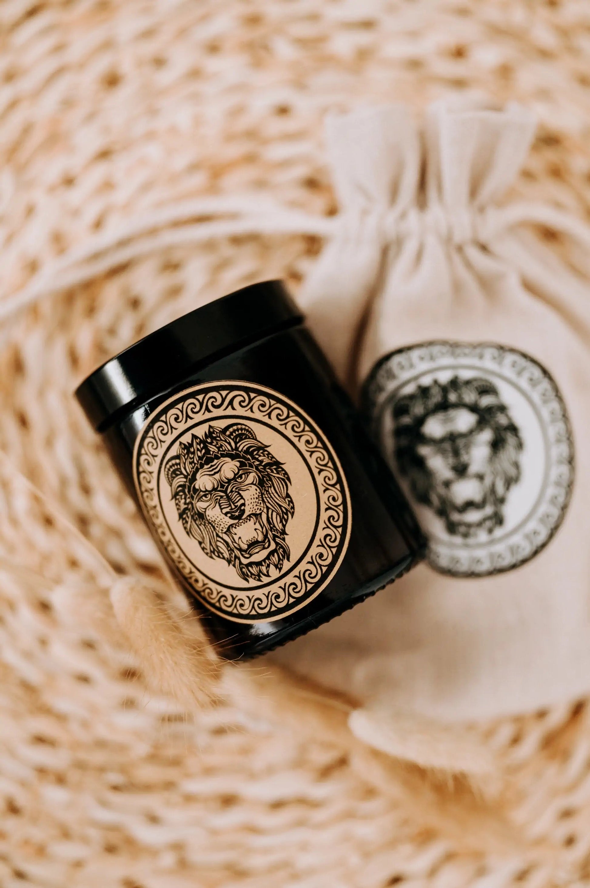 Świeca znak zodiaku z wosku pszczelego w woreczku Apimel