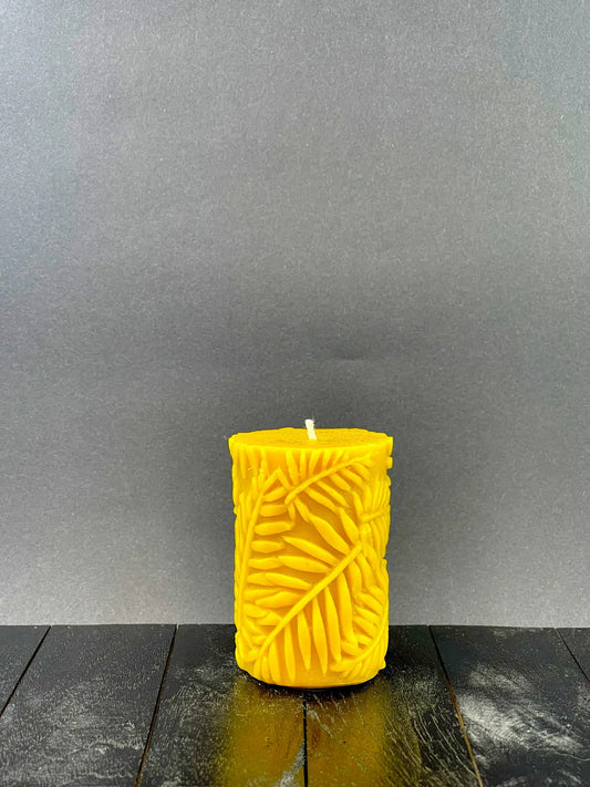 Świeca z wosku pszczelego boho