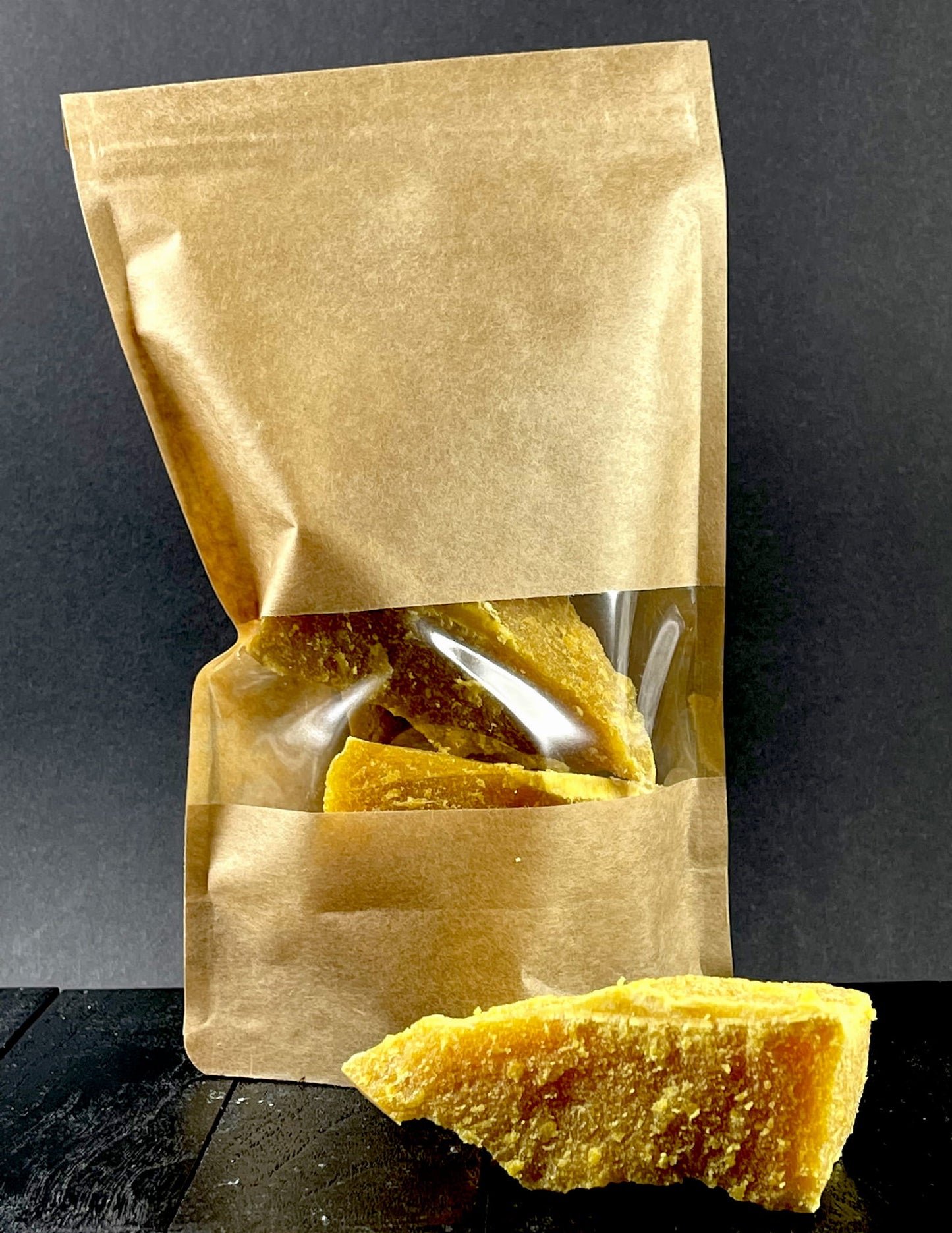 wosk pszczeli w opakowaniu