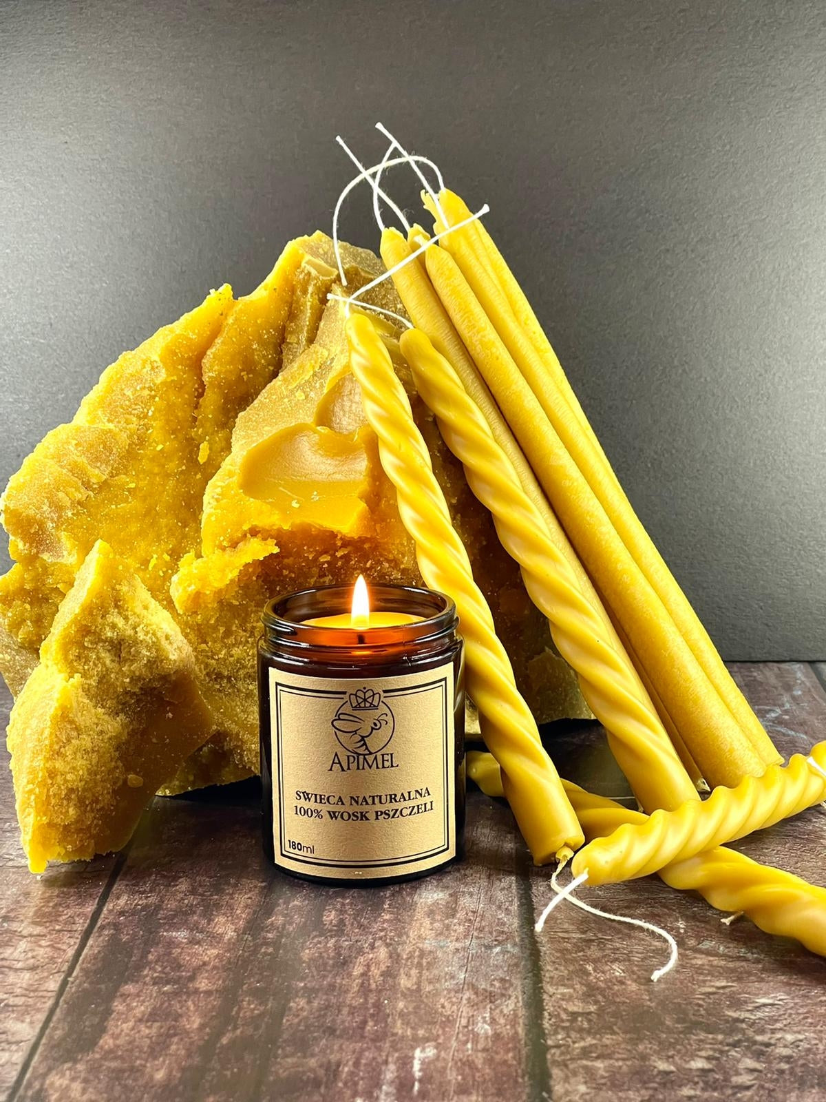 Świece w szkle z wosku pszczelego
