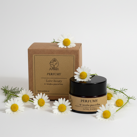 Perumy w wosku leśne kwiaty