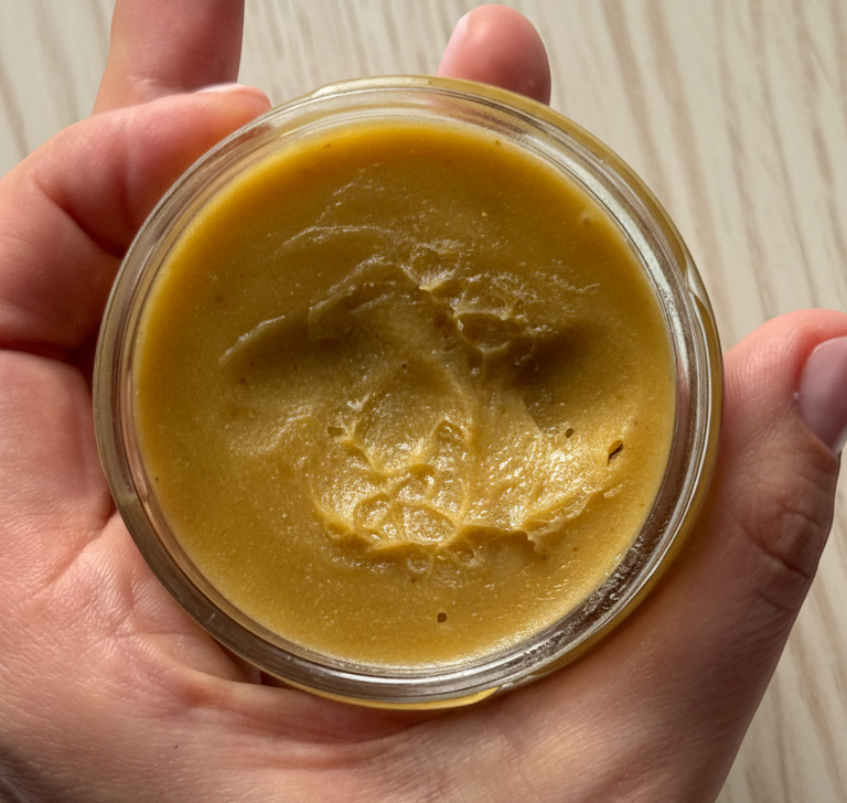 balsam-propolisowy-apimel-kremowa-struktura