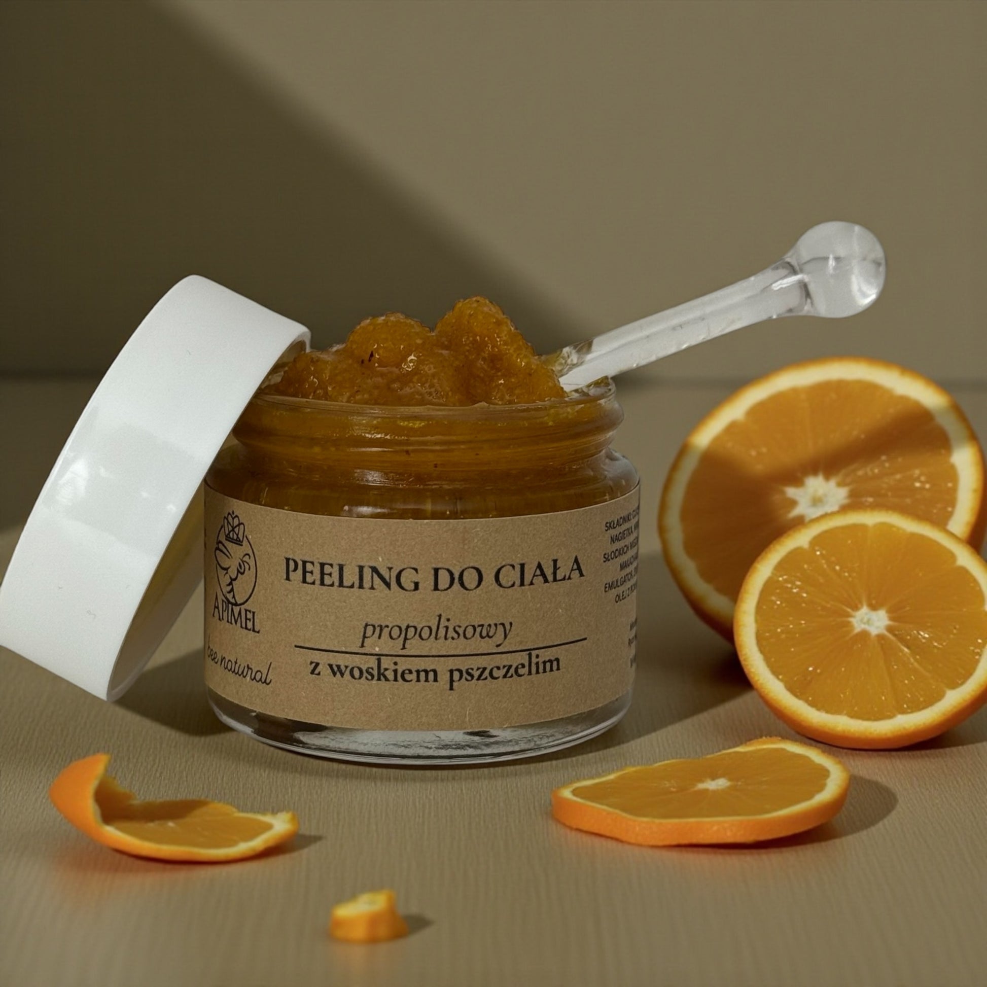 peeling do ciała propolisowy z woskiem pszczelim Apimel z olejkiem pomarańczowym