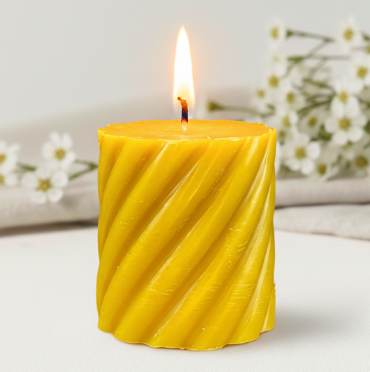 Świeca z wosku pszczelego walec spiralny dekoracyjna naturalna