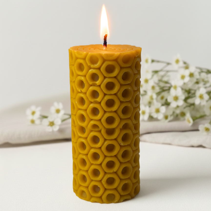 świeca z wosku pszczelego walcowa plaster miodu Apimel naturalna świeca pszczela