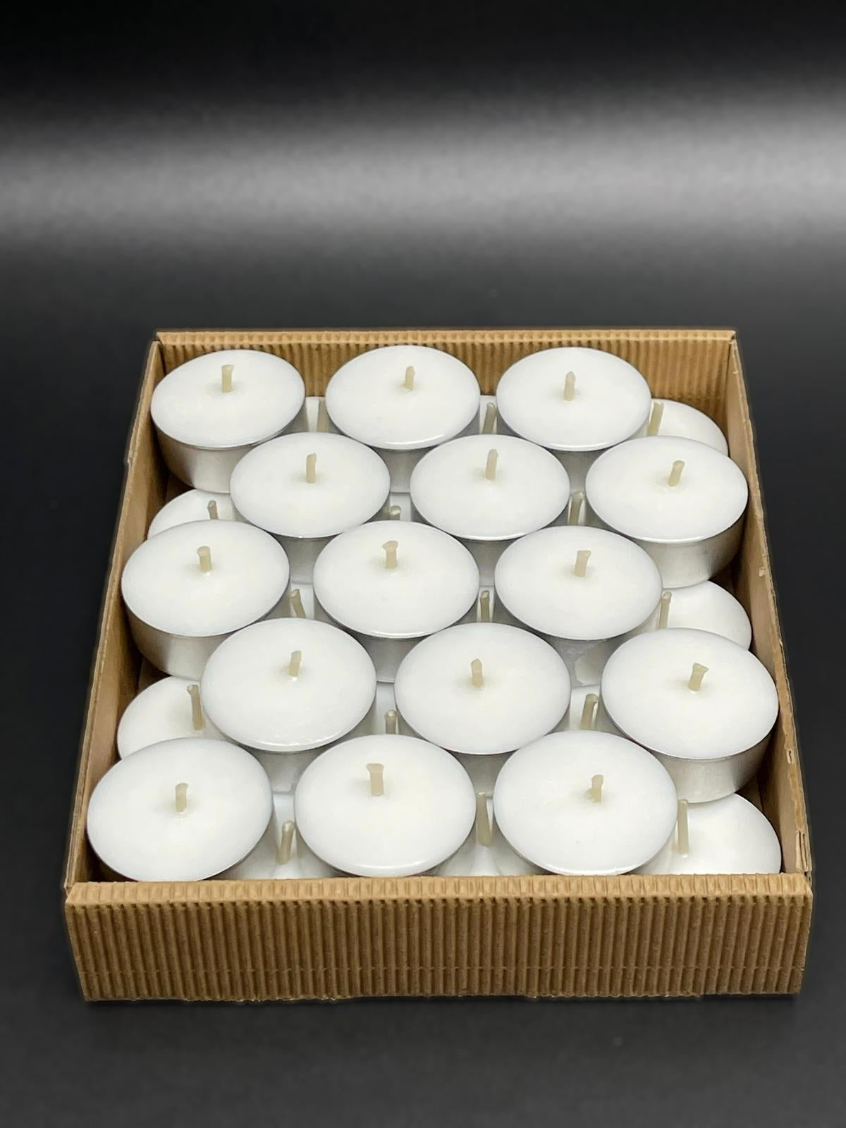 Zestaw świeczek tealight z wosku sojowego w kartonowym pudełku zbiorczym